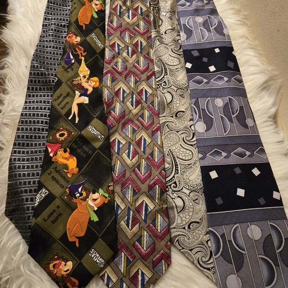 Assorted Multi-colored Ties Collection - Picture 11 of 11